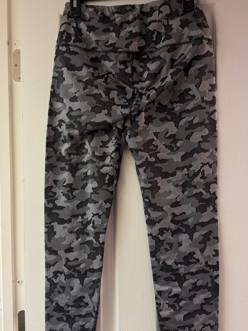 Spyder women’s Camouflage Leggings - Gray  Black Camo medium